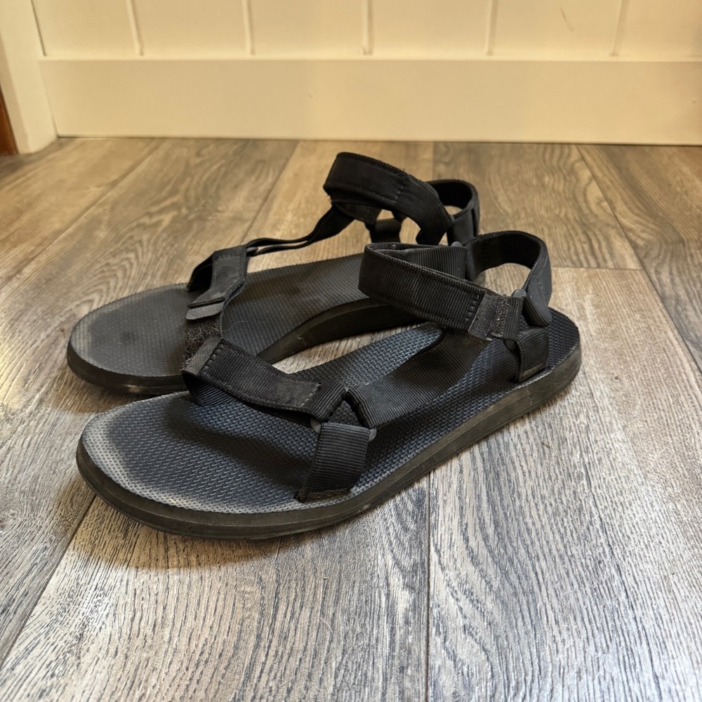 Teva Black Adventure Sandals - Picture 2 of 7